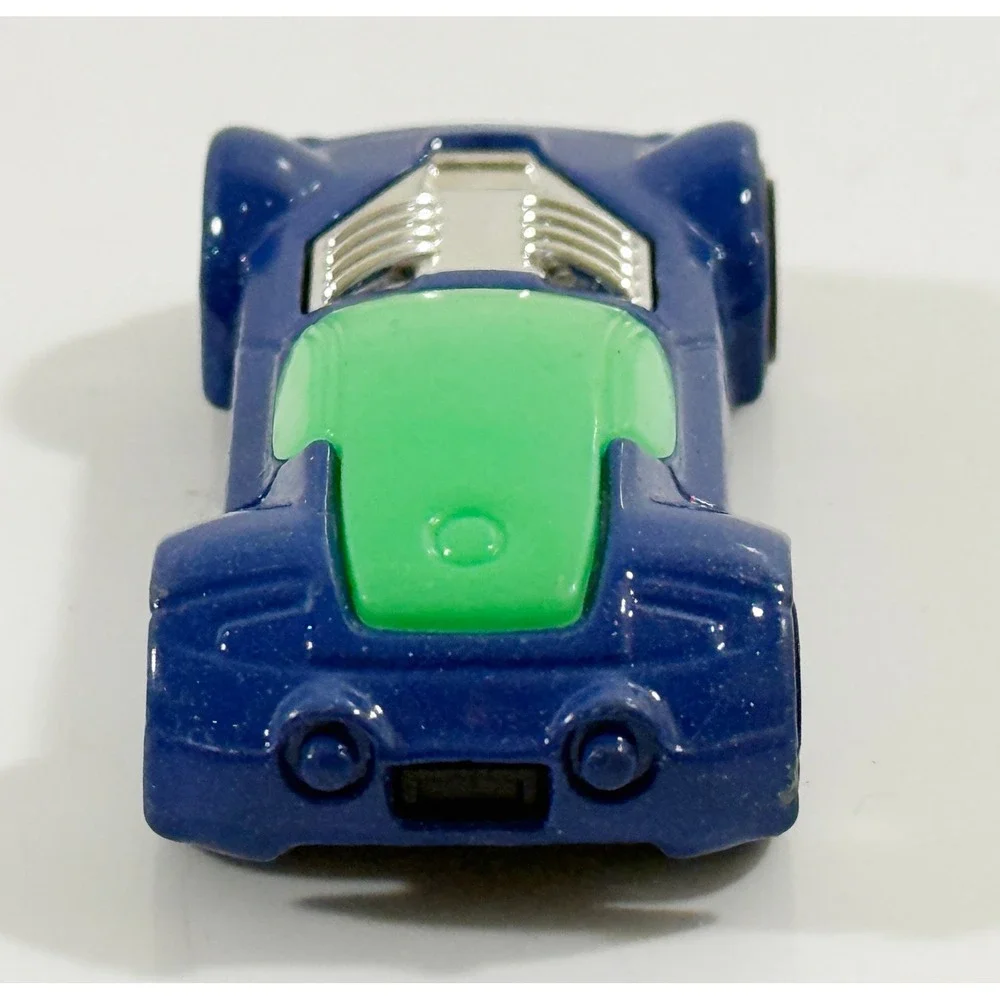 Hot Wheels Die-Cast Car Kids 1:64 Blue Green Futuristic Sports Car 36A